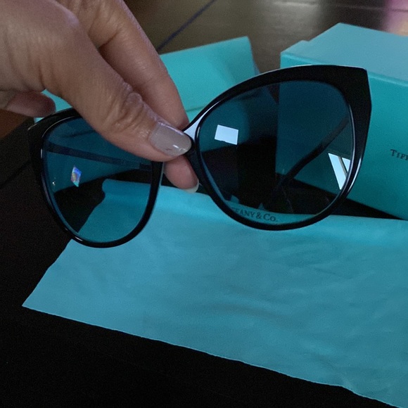 Tiffany cat eye sunglasses - Picture 6 of 7